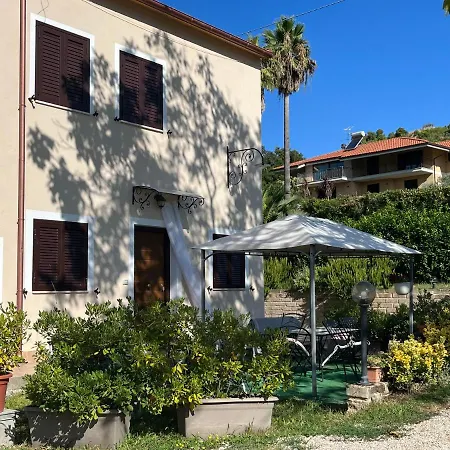 Casale Pagi' Сasa de vacaciones