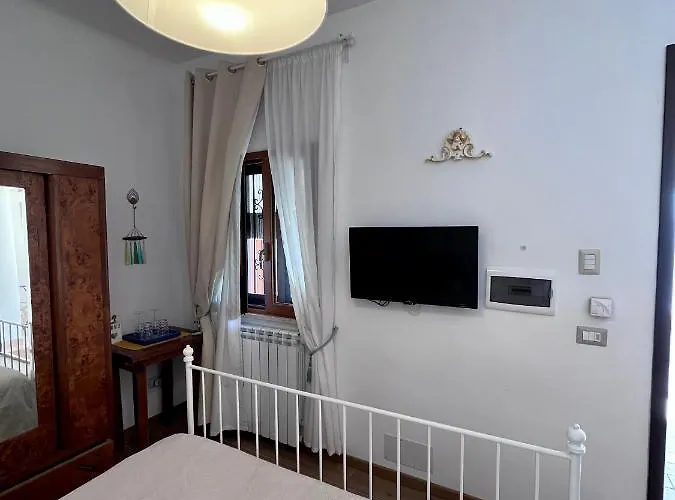 Casa vacanze Casale Pagi’ *